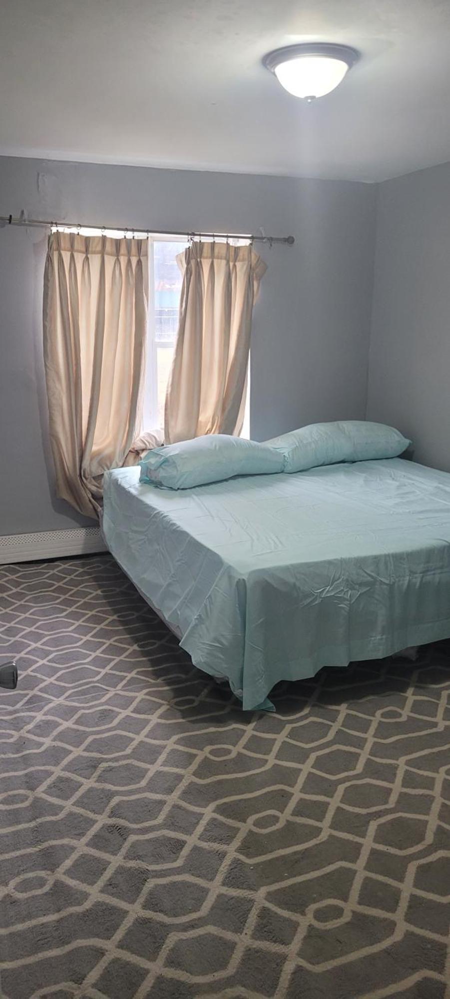 Room In A Beach House With King Size Bed In A Landlord Hosted Three Bedroom Apartment Ню Йорк Екстериор снимка